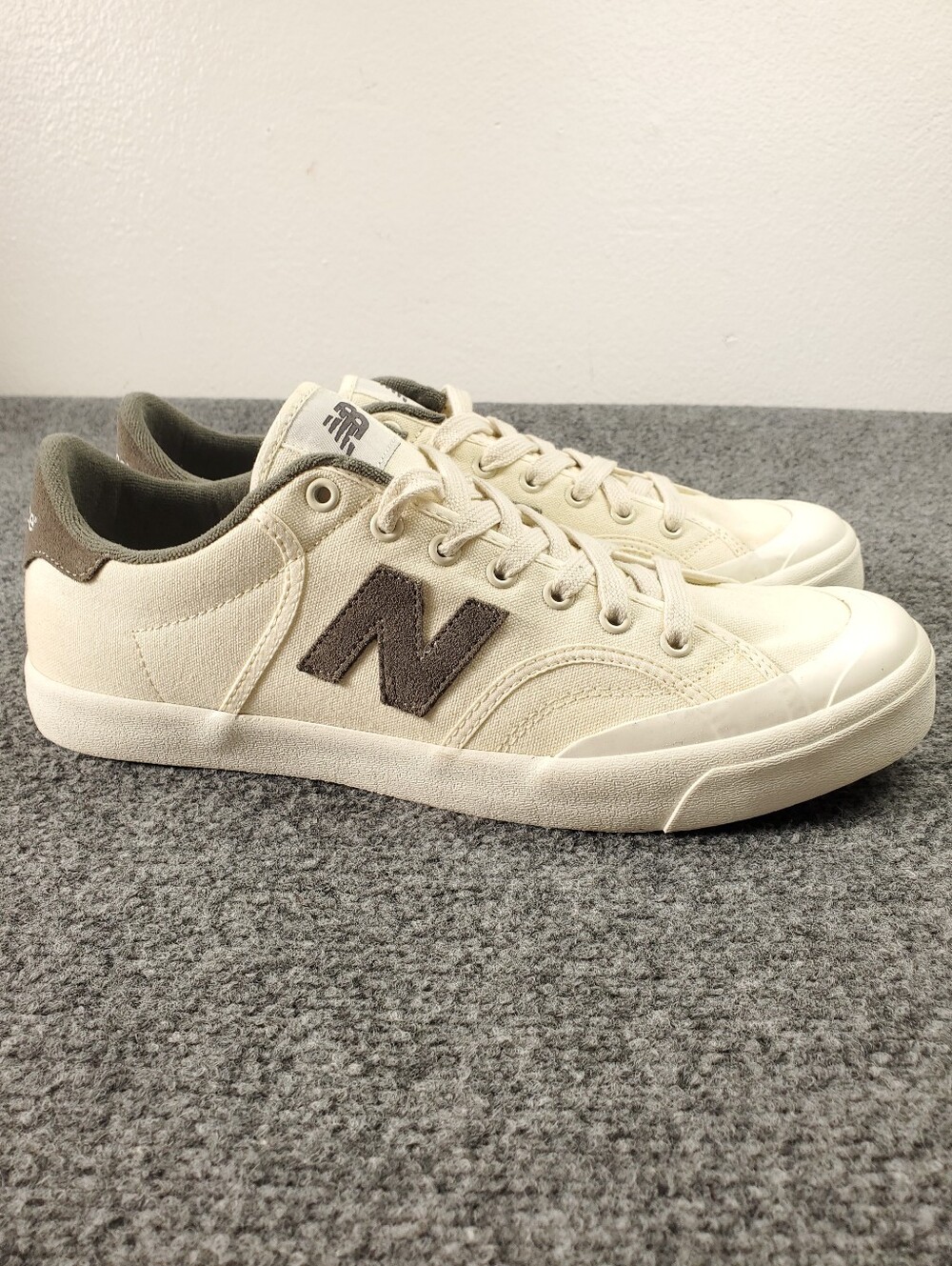 New Balance Pro Court Canvas Sneakers 12 Cream Gray Low Top Skate Shoe PROCTWG